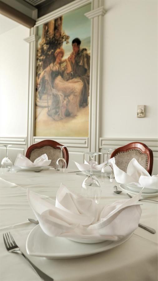 Consul Hotell 3*